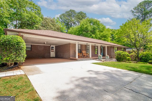 2822 Cartwright Drive, Decatur, GA 30033