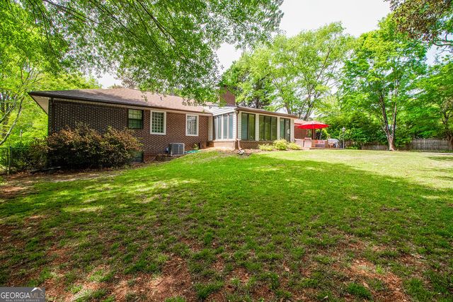 2822 Cartwright Drive, Decatur, GA 30033