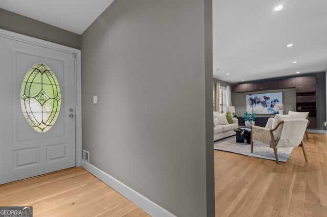 2822 Cartwright Drive, Decatur, GA 30033