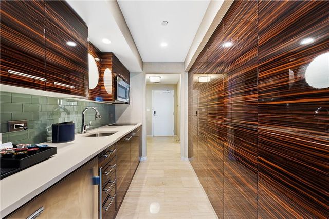 551 N Fort Lauderdale Beach Blvd H1406, Fort Lauderdale, FL 33304