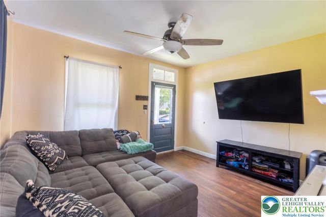 622 Lechauwecki Avenue, Fountain Hill Boro, PA 18015