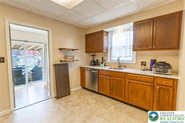 622 Lechauwecki Avenue, Fountain Hill Boro, PA 18015