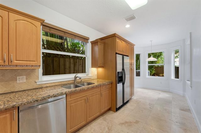 3060 Lime Ct 3060, Miami, FL 33133