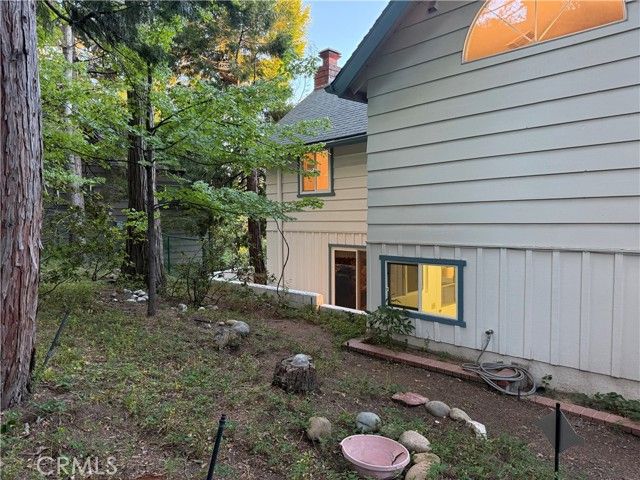 211 Heliotrope Drive, Lake Arrowhead, CA 92352