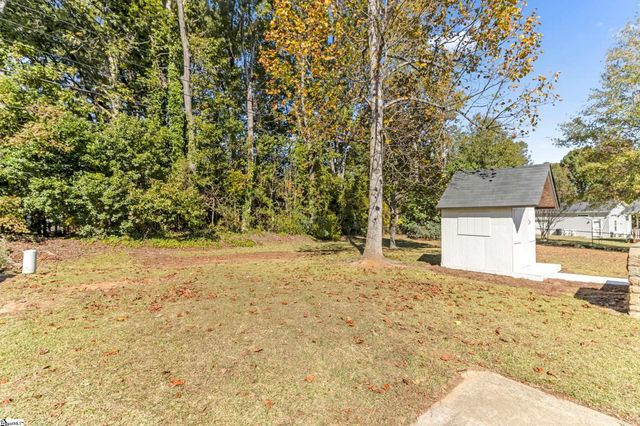 108 Driftway Place, Spartanburg, SC 29301