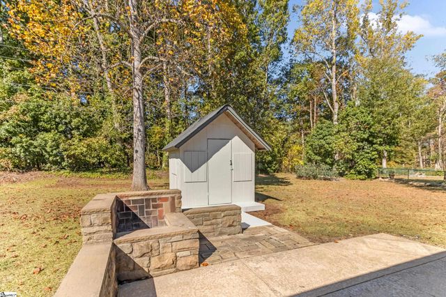 108 Driftway Place, Spartanburg, SC 29301