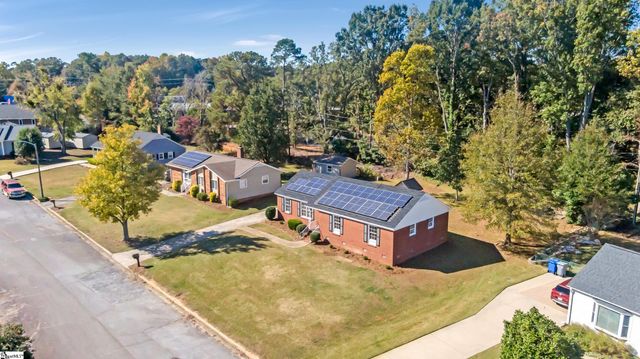 108 Driftway Place, Spartanburg, SC 29301