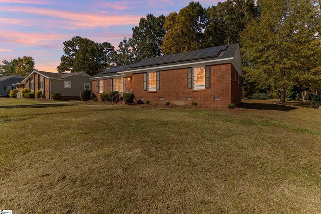 108 Driftway Place, Spartanburg, SC 29301