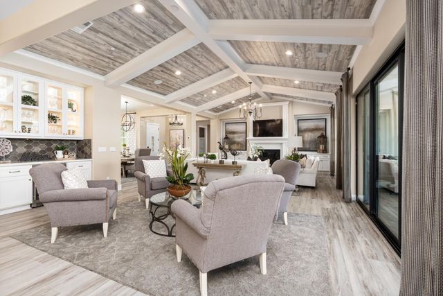 1681 N Shirley Avenue, Clovis, CA 93619