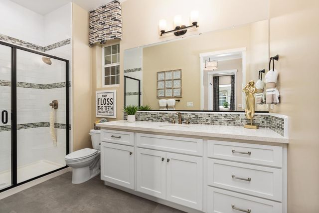 1681 N Shirley Avenue, Clovis, CA 93619