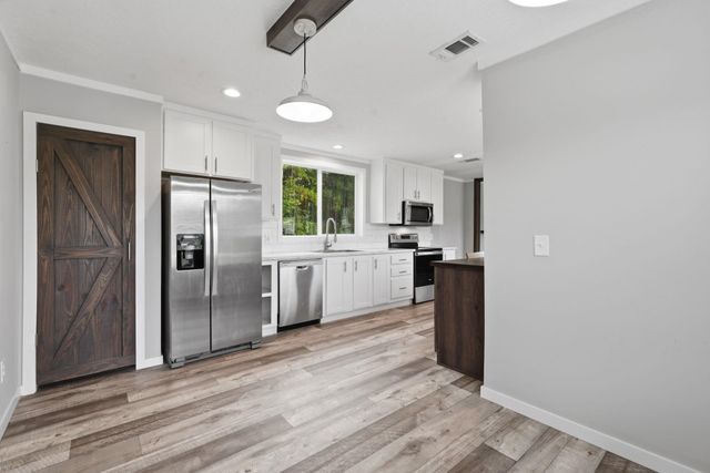 5217 Hwy 712, Galivants Ferry, SC 29544