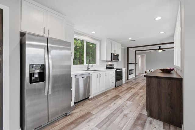 5217 Hwy 712, Galivants Ferry, SC 29544