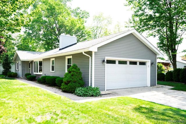 2016 Brandywine Lane, Port Huron, MI 48060