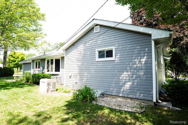 2016 Brandywine Lane, Port Huron, MI 48060