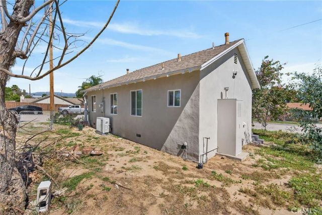 410 W M Street, Colton, CA 92324