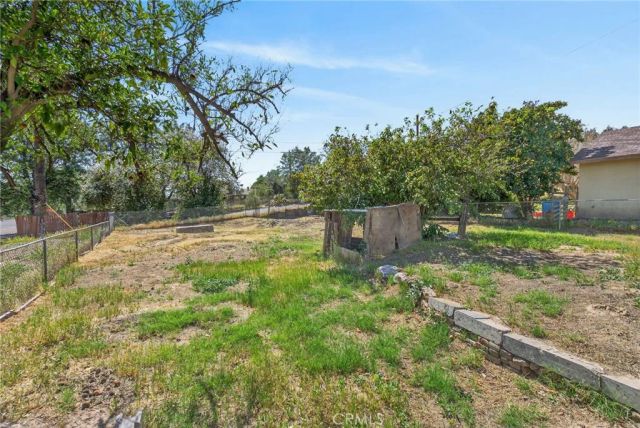 410 W M Street, Colton, CA 92324