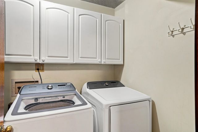 1883 N WATERFRONT DR B, Columbia, MO 65202