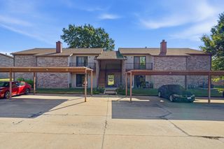 1883 N WATERFRONT DR B, Columbia, MO 65202
