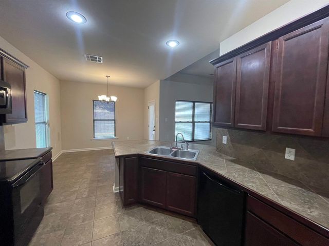 202 Herrington Drive, Thibodaux, LA 70301