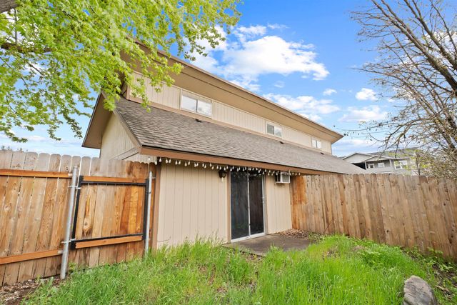 3018 E Jackson Ave, Spokane, WA 99207