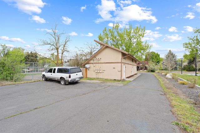 3018 E Jackson Ave, Spokane, WA 99207