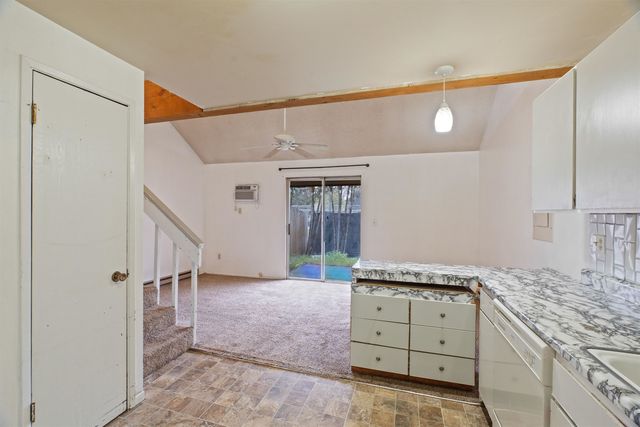 3018 E Jackson Ave, Spokane, WA 99207