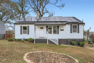 1688 Oak Knoll SE Circle, Atlanta, GA 30315