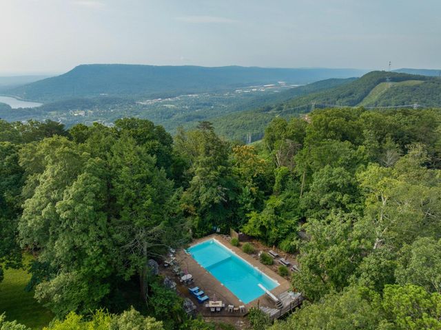 932 Cumberland Road, Chattanooga, TN 37419