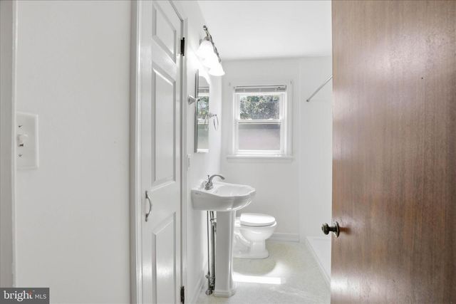 113 PENN AVE, Ephrata, PA 17522