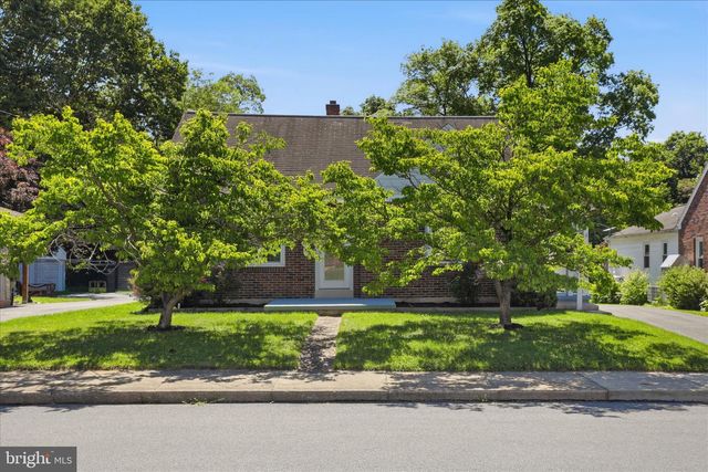 113 PENN AVE, Ephrata, PA 17522