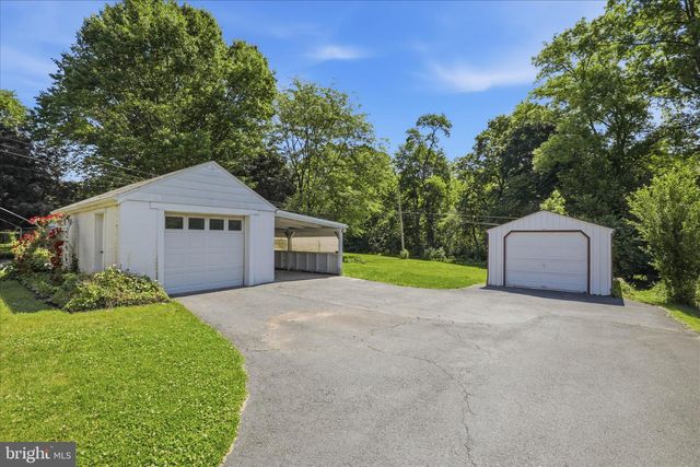 113 PENN AVE, Ephrata, PA 17522