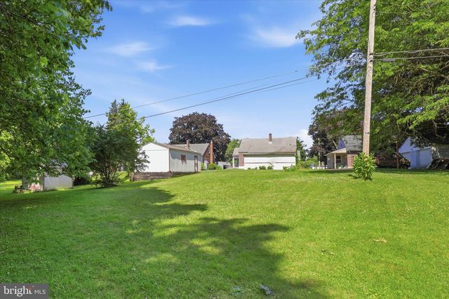 113 PENN AVE, Ephrata, PA 17522