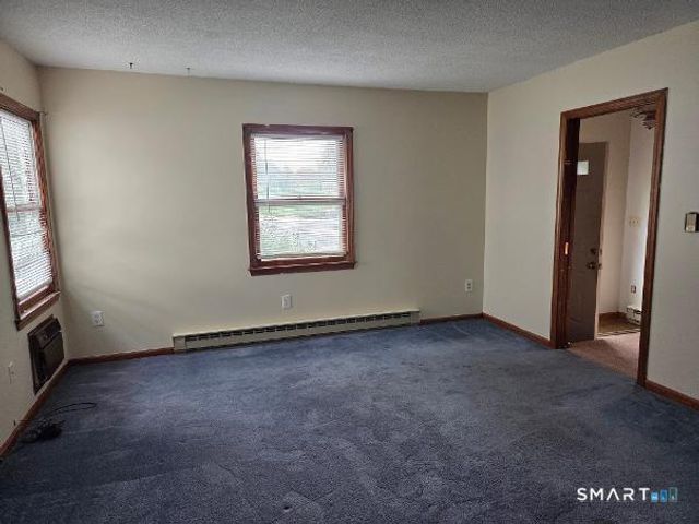 47 Laurel Street, Branford, CT 06405