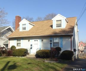 47 Laurel Street, Branford, CT 06405