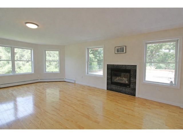 91 Claire Pointe Road, Burlington, VT 05408