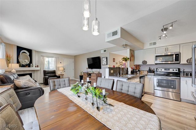 1575 West Warm Springs Road 2613, Henderson, NV 89014