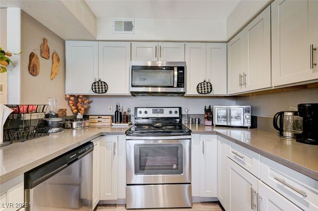 1575 West Warm Springs Road 2613, Henderson, NV 89014