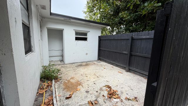 34 W 34th Street, Riviera Beach, FL 33404