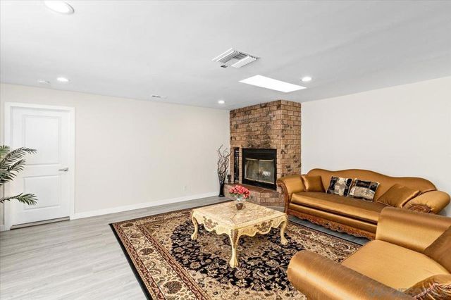 1105 North Ave, Escondido, CA 92026