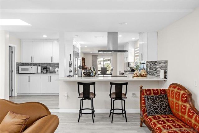 1105 North Ave, Escondido, CA 92026