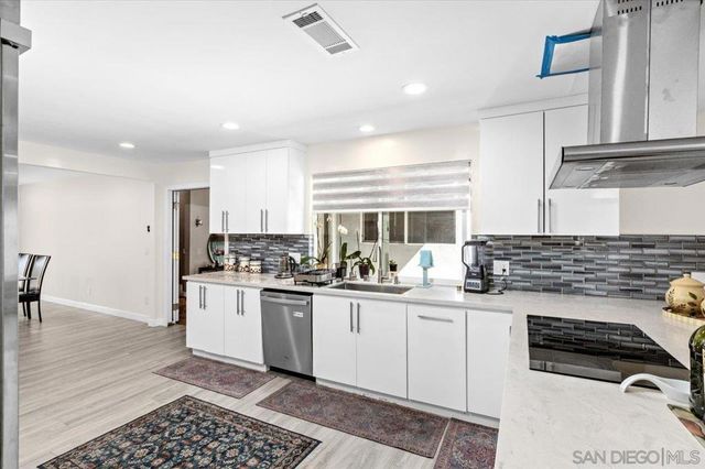 1105 North Ave, Escondido, CA 92026