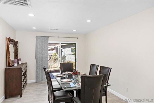 1105 North Ave, Escondido, CA 92026