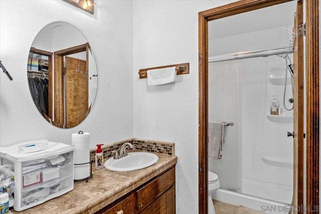 1105 North Ave, Escondido, CA 92026