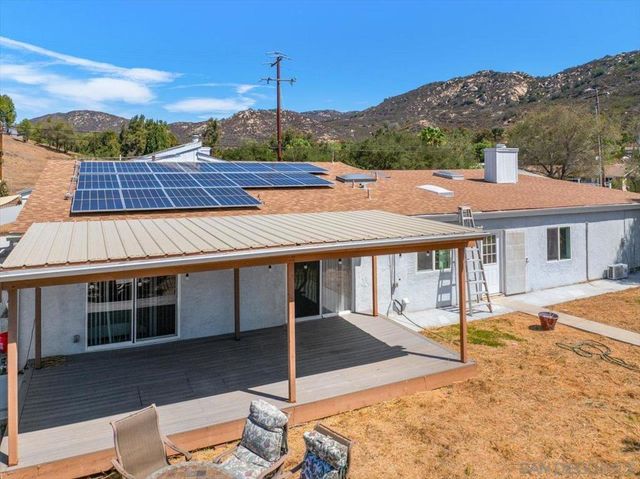 1105 North Ave, Escondido, CA 92026