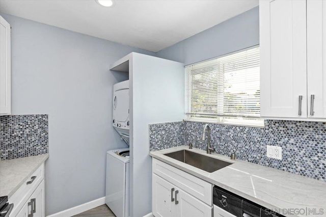 1105 North Ave, Escondido, CA 92026