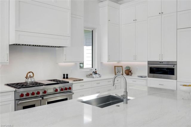 3136 Ravenna AVE, Naples, FL 34120