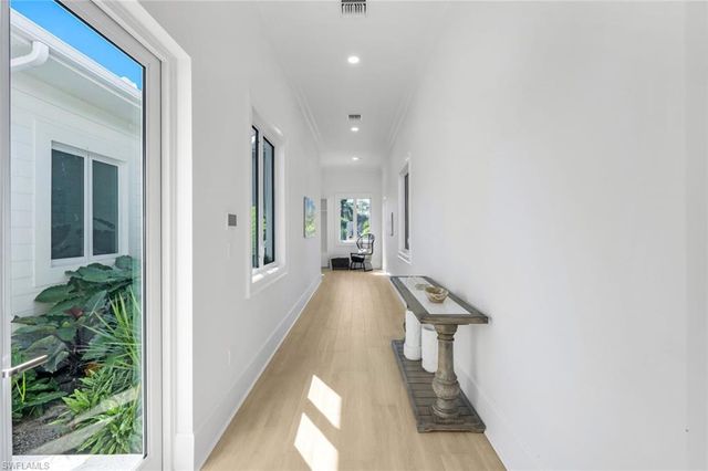 3136 Ravenna AVE, Naples, FL 34120