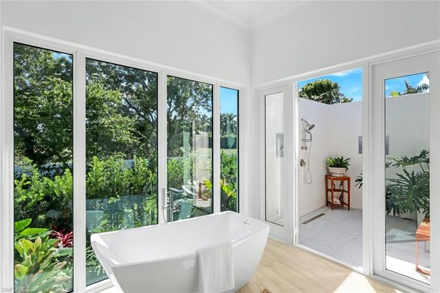 3136 Ravenna AVE, Naples, FL 34120