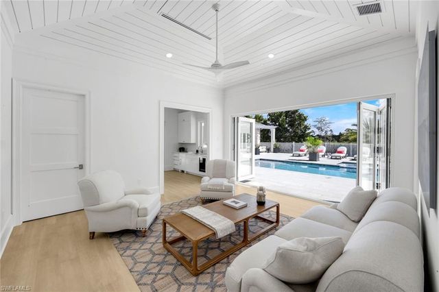 3136 Ravenna AVE, Naples, FL 34120