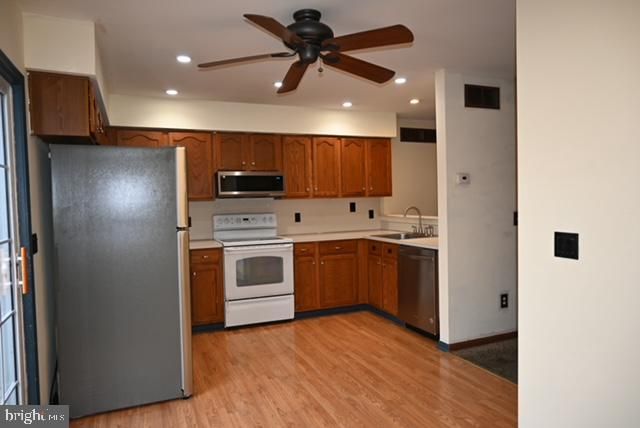 137 SUNNYSIDE LN, Perkasie, PA 18944